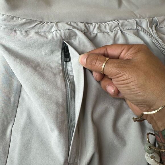Athleta Sutton Joggers in Light Grey Size 10 - Picture 10 of 13